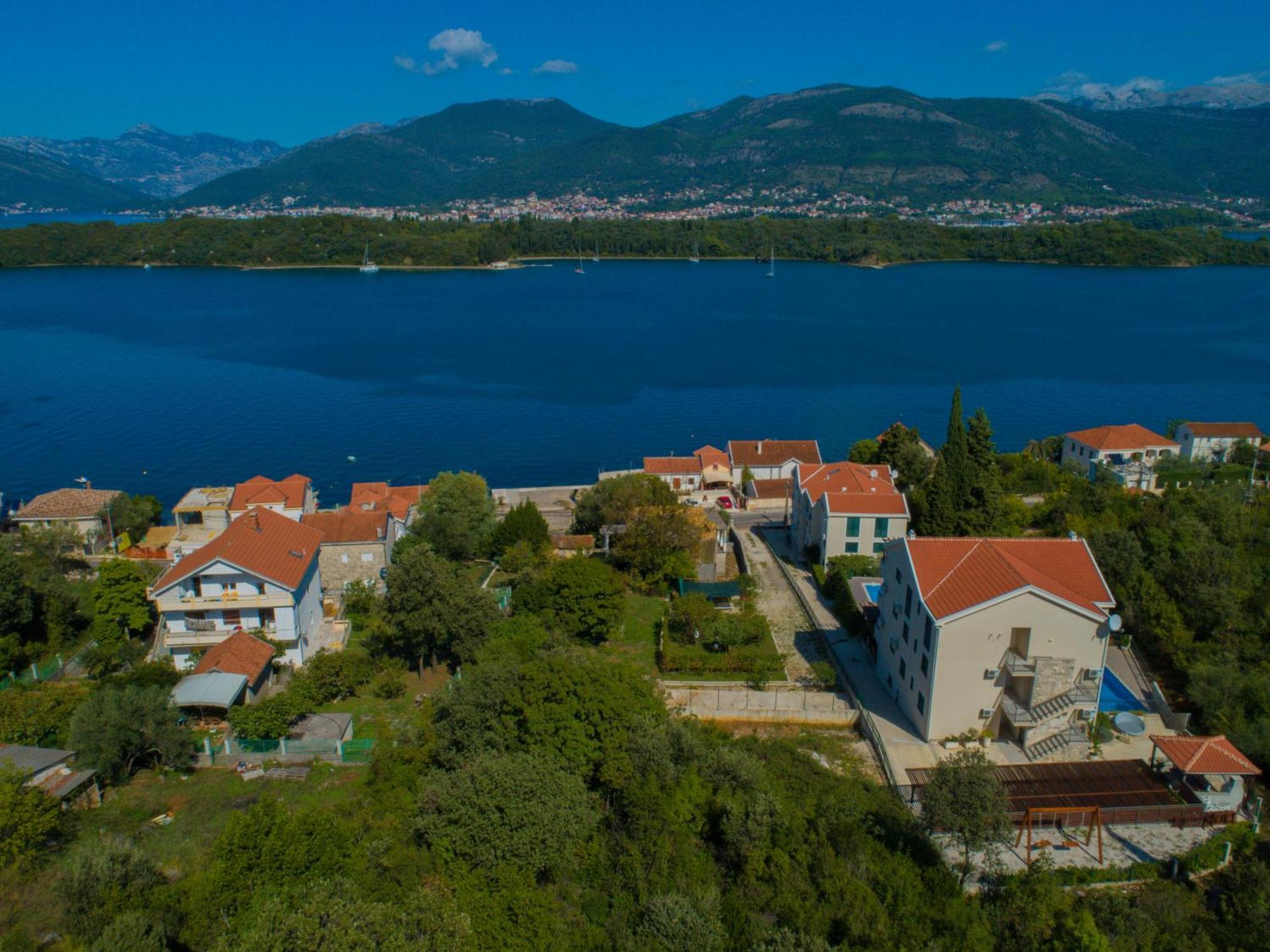 Porto Del Sole Apartments Tivat Kültér fotó