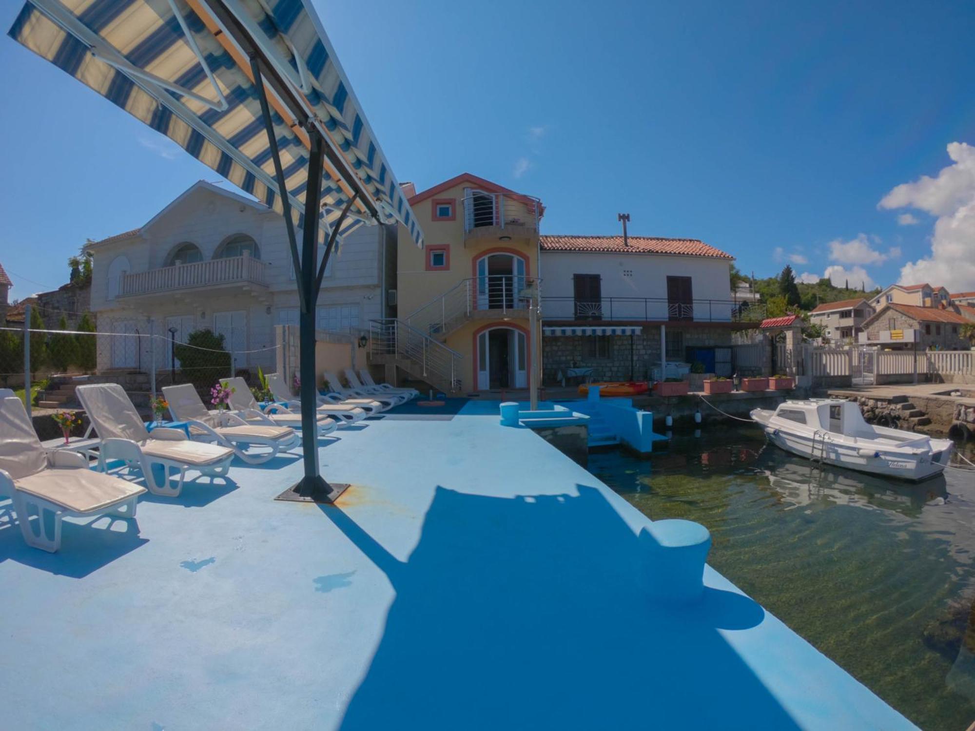 Porto Del Sole Apartments Tivat Kültér fotó